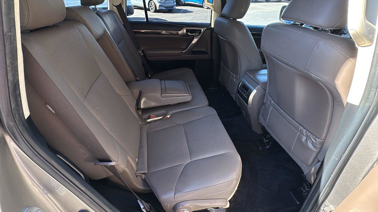 Used 2021 Lexus GX 460 Premium w/ Premium Package AWD/4WD image 16