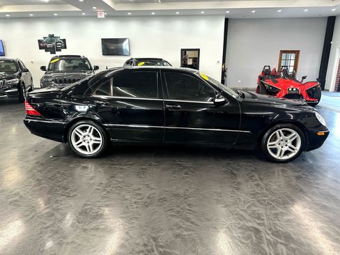Used 2006 Mercedes-Benz S 500 4MATIC image 4
