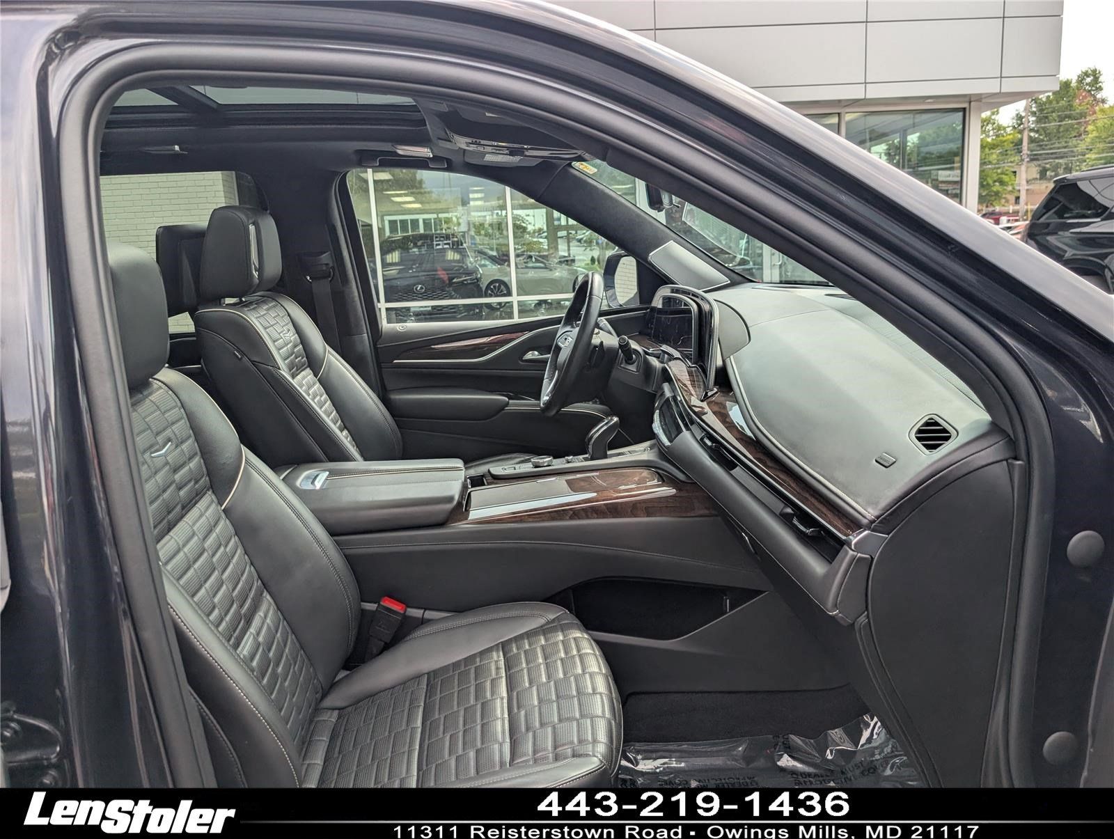 Used 2022 Cadillac Escalade Sport Platinum AWD/4WD image 11