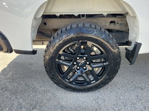 Used 2024 Chevrolet Silverado 1500 Custom Trail Boss AWD/4WD image 31