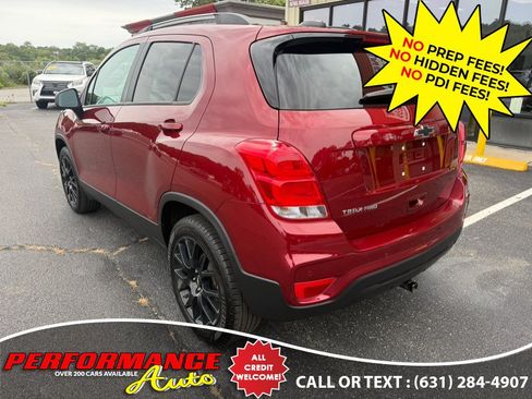 Used 2021 Chevrolet Trax LT w/ Driver Confidence Package AWD/4WD image 5