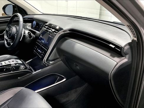 Used 2024 Hyundai Tucson Limited image 19