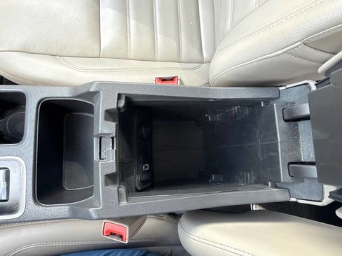 Used 2017 Ford Escape SE w/ SE Leather Comfort Package image 20