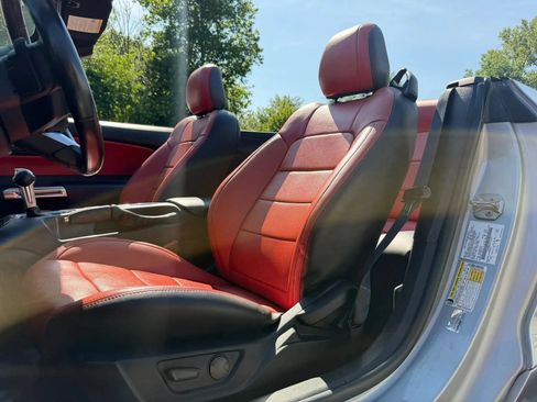 Used 2020 Ford Mustang Premium RWD image 11