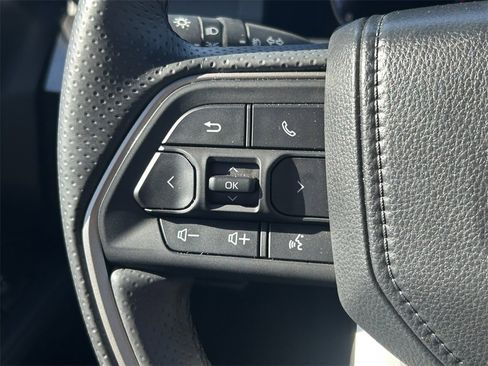 Used 2025 Toyota 4Runner TRD Off-Road Premium image 43