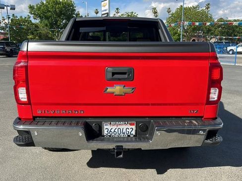 Used 2018 Chevrolet Silverado 1500 LTZ w/ High Desert Package AWD/4WD image 4