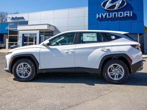 New 2026 Hyundai Tucson SE image 2