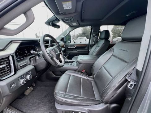 Used 2024 GMC Sierra 2500 Denali w/ Denali Reserve Package AWD/4WD image 9