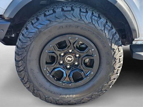 Used 2022 Ford Bronco Wildtrak AWD/4WD image 23