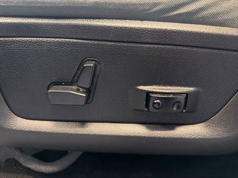 Used 2017 RAM 3500 Big Horn AWD/4WD image 16