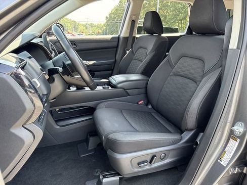 Certified 2025 Nissan Pathfinder SV AWD/4WD image 17