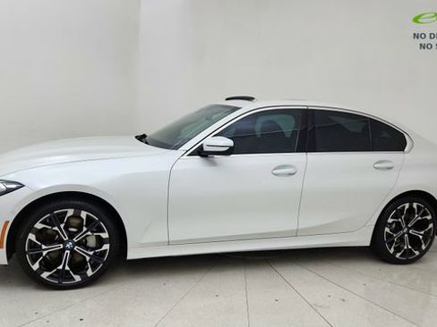 Used 2025 BMW 330i Sedan RWD image 3