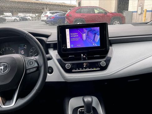 Used 2024 Toyota Corolla SE FWD image 7