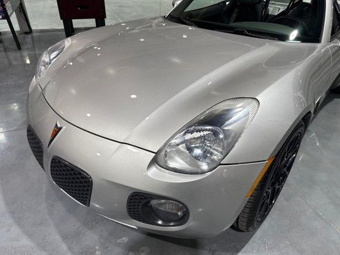 Used 2009 Pontiac Solstice GXP w/ Premium Package RWD image 31