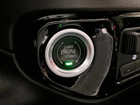 Used 2023 Chevrolet Silverado 1500 ZR2 image 37