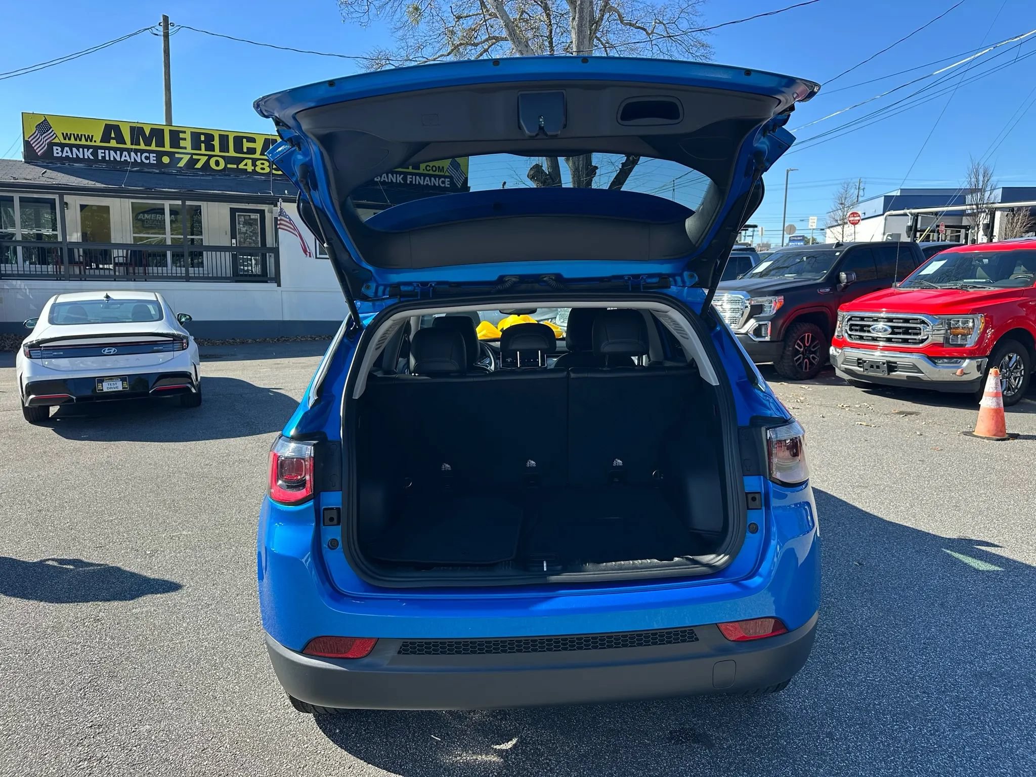 Used 2022 Jeep Compass Latitude FWD image 13