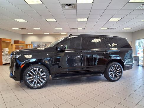 Certified 2023 Cadillac Escalade Sport image 2