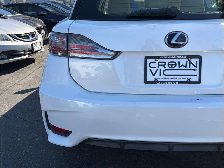 Used 2014 Lexus CT 200h FWD image 22