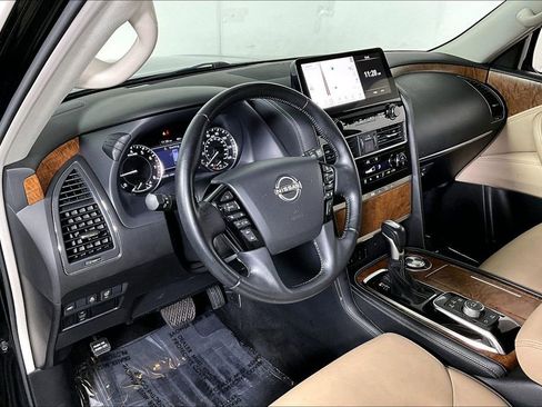 Used 2023 Nissan Armada SL w/ Captain's Chairs Package image 13