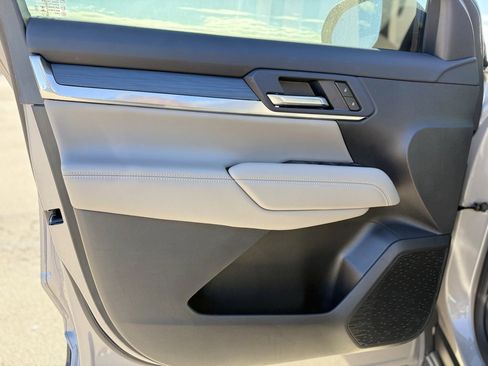 Used 2026 GMC Terrain Elevation image 8