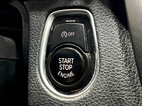 Used 2013 BMW 328i xDrive Sedan AWD/4WD image 21