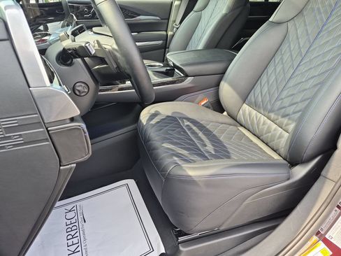 Used 2025 Cadillac Escalade IQ Sport 1 AWD/4WD image 19