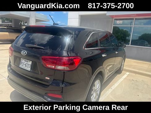 Used 2019 Kia Sorento L FWD image 4