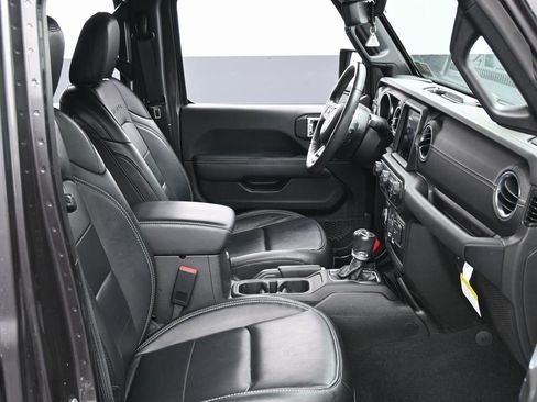 Used 2023 Jeep Wrangler Unlimited Sahara w/ Cold Weather Group image 37