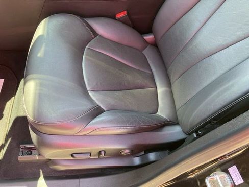 Used 2017 Buick Envision Essence FWD image 12