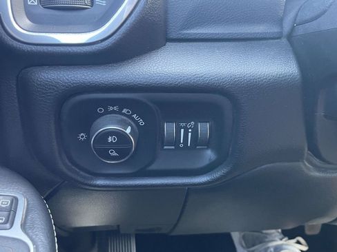 Used 2024 RAM 2500 Laramie w/ Safety Group AWD/4WD image 27