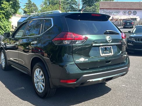 Used 2018 Nissan Rogue SV AWD/4WD image 5