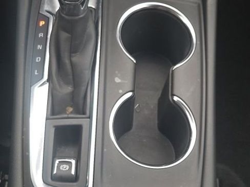 Used 2024 Chevrolet Equinox LT FWD image 35