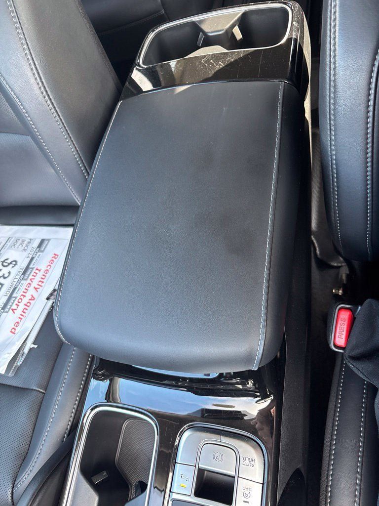 Used 2024 Kia Telluride S FWD image 21