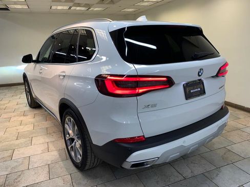 Used 2022 BMW X5 xDrive40i w/ Premium Package image 5