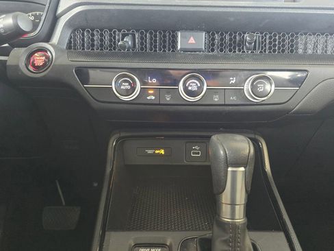 Used 2025 Honda CR-V LX image 9