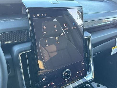 New 2026 GMC Yukon Elevation image 23