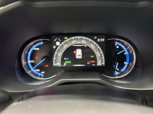 New 2025 Toyota RAV4 XLE image 15