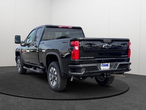 New 2026 Chevrolet Silverado 2500 Custom w/ Custom Value Package AWD/4WD image 4