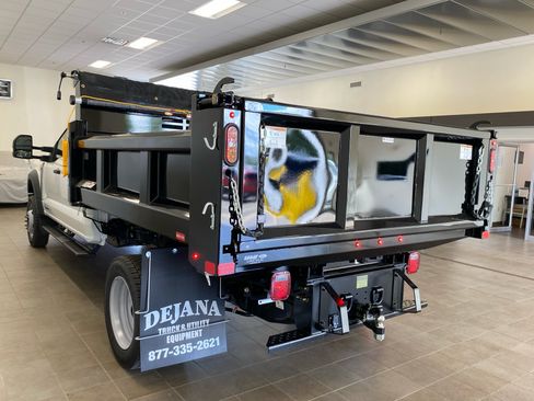 New 2026 Ford F550 4x4 Crew Cab image 5