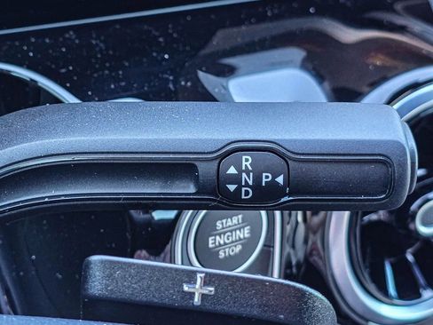 Used 2025 Mercedes-Benz GLA 250 4MATIC image 26