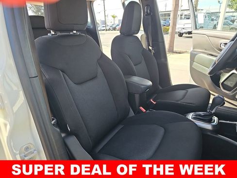 Used 2022 Jeep Renegade Sport image 10