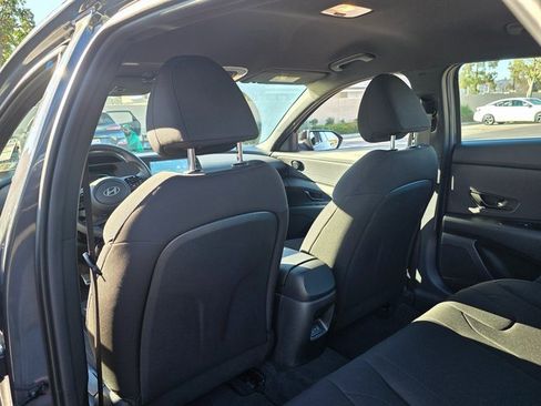 Certified 2025 Hyundai Elantra Sport image 13