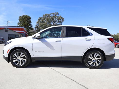 Used 2022 Chevrolet Equinox LT image 3
