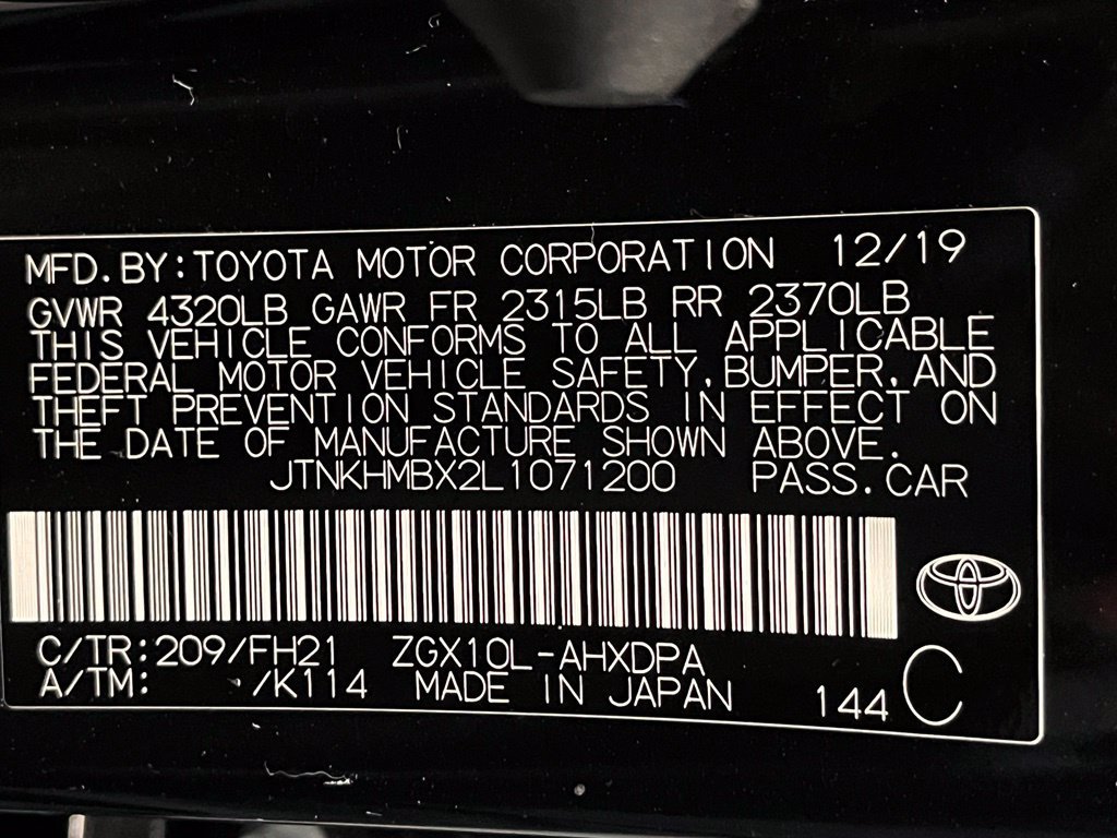 Used 2020 Toyota C-HR LE FWD image 24