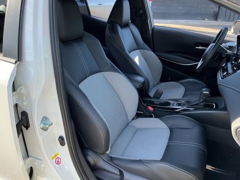 Used 2019 Toyota Corolla XSE image 21