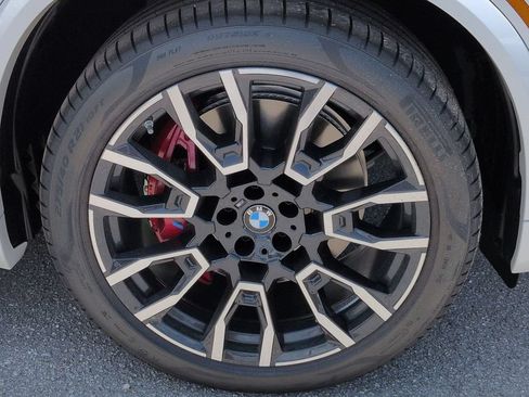 New 2026 BMW X5 xDrive40i w/ M Sport Package AWD/4WD image 11