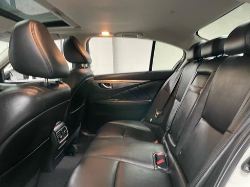 Used 2017 INFINITI Q50 2.0t w/ Moonroof Package image 15