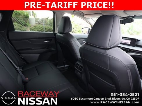 New 2025 Nissan Murano SV image 17