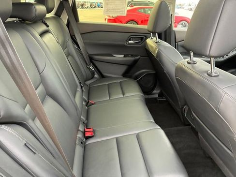 Used 2023 Nissan Rogue SL image 15