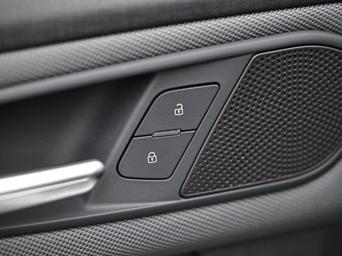 New 2026 Audi Q3 quattro 2.0T AWD/4WD image 15